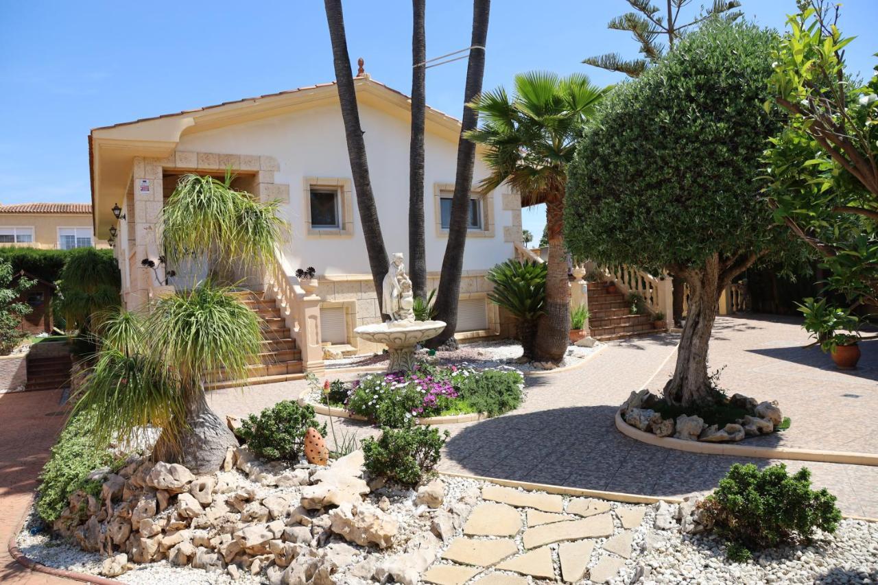Villa Tres Palmeras En Alfaz Del Pi , Albir, Benidorm L'Alfas del Pi Luaran gambar